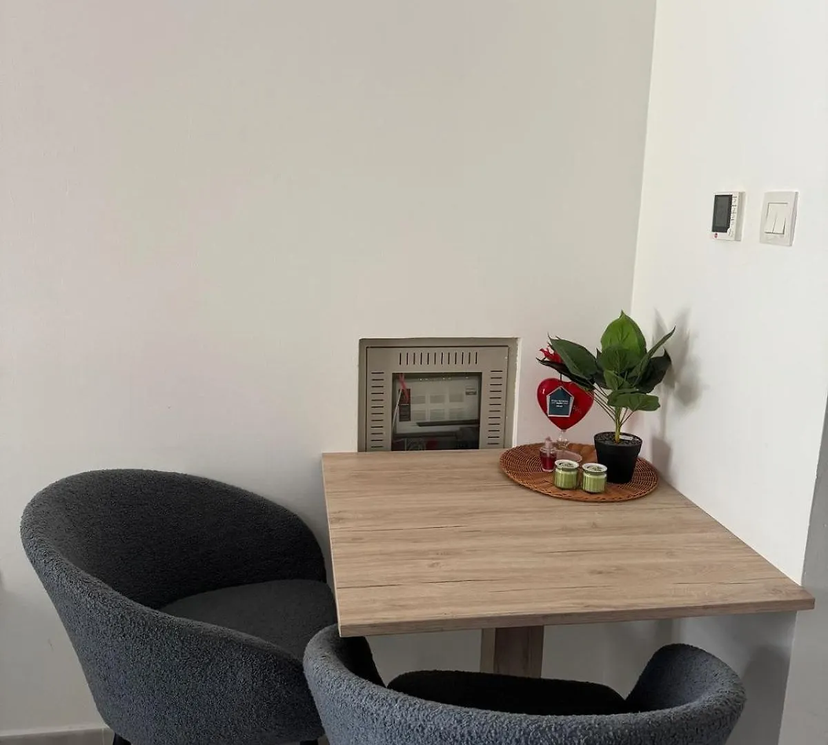 Fully Equipped Studio Prime Location With Pool & Gym Dubai United Arab Emirates