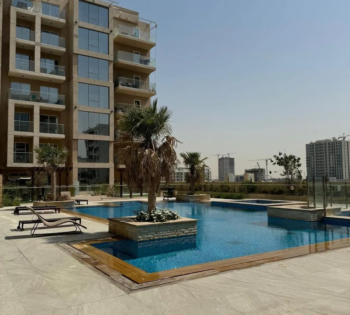 Fully Equipped Studio Prime Location With Pool & Gym Dubai 0*,