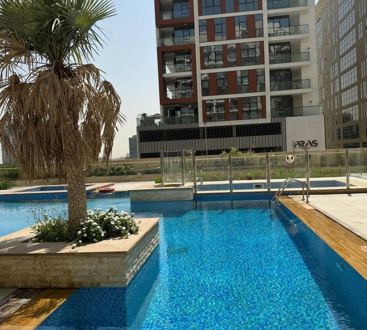 Apartment Fully Equipped Studio Prime Location With Pool & Gym Dubai